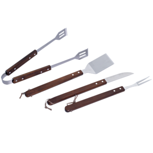 Fotografia de alguns modelos de kits de acessórios para churrasco da Cetro.