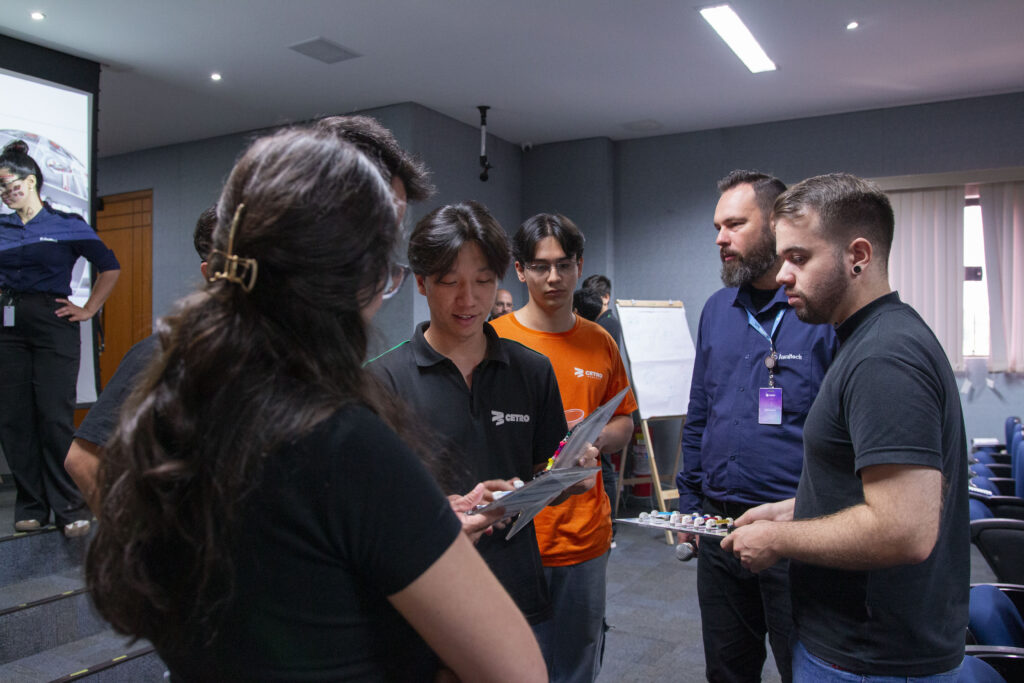 Fotografias dos treinamentos realizados às equipes da CetroX durante o mês de dezembro.