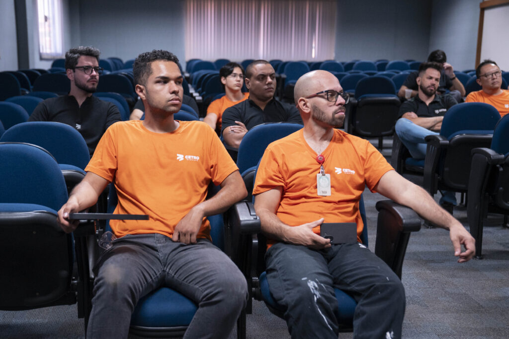 Fotografias dos treinamentos realizados às equipes da CetroX durante o mês de dezembro.