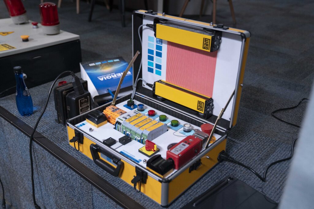 Fotografias dos treinamentos realizados às equipes da CetroX durante o mês de dezembro.