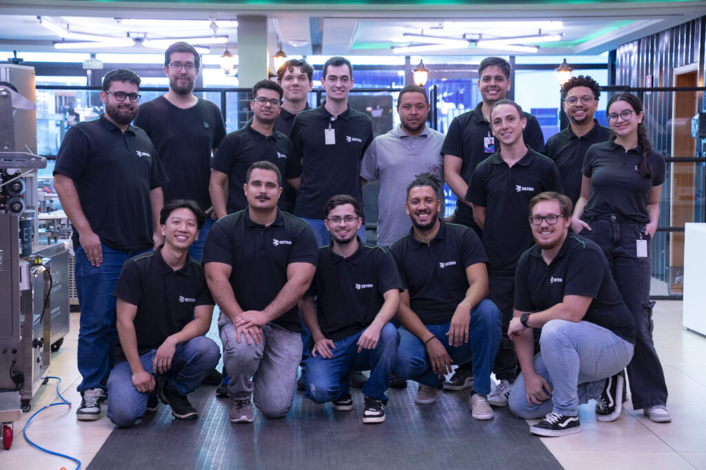 Fotografias dos treinamentos realizados às equipes da CetroX durante o mês de dezembro.