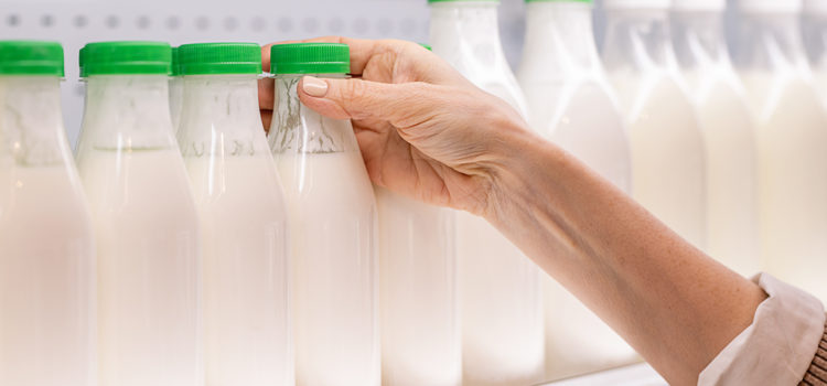 Eleve a produtividade da indústria leiteira com a Cetro!