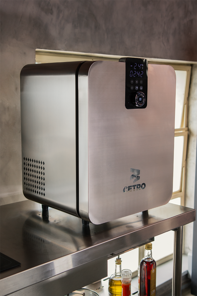 Registro do Ultracongelador Blastfreezer CBFM 2500 como exemplo das inovações em maquinários para o mercado de comidas congelados.