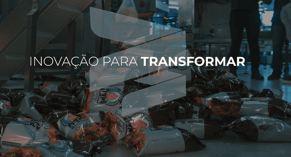 Foto de embalagens de Farofas Vó Leda ao fundo do logo Cetro e a mensagem “Inovação para Transformar”.