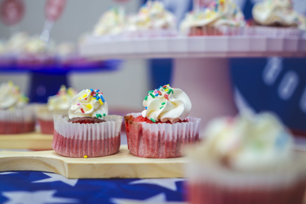 Fotos do Cupcake Red Velvet servido no Almoço Americano realizado no Restaurante Cetro.