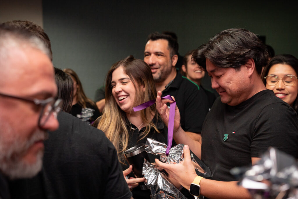 Colaboradores do Departamento Comercial celebrando o Dia do Profissional de Vendas.