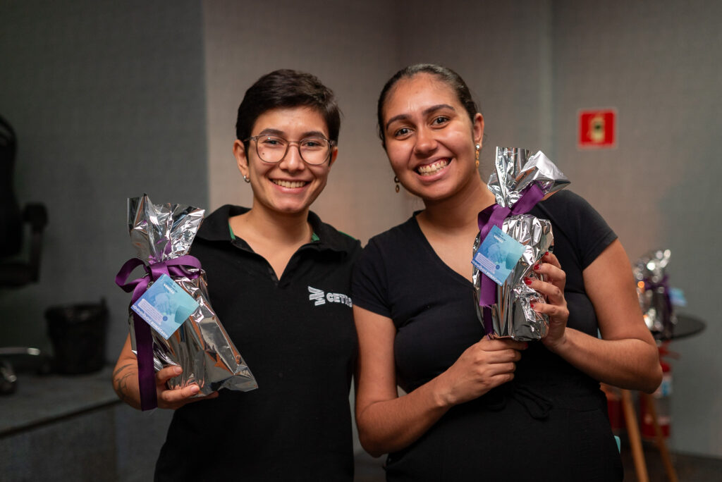 Colaboradores do Departamento Comercial celebrando o Dia do Profissional de Vendas