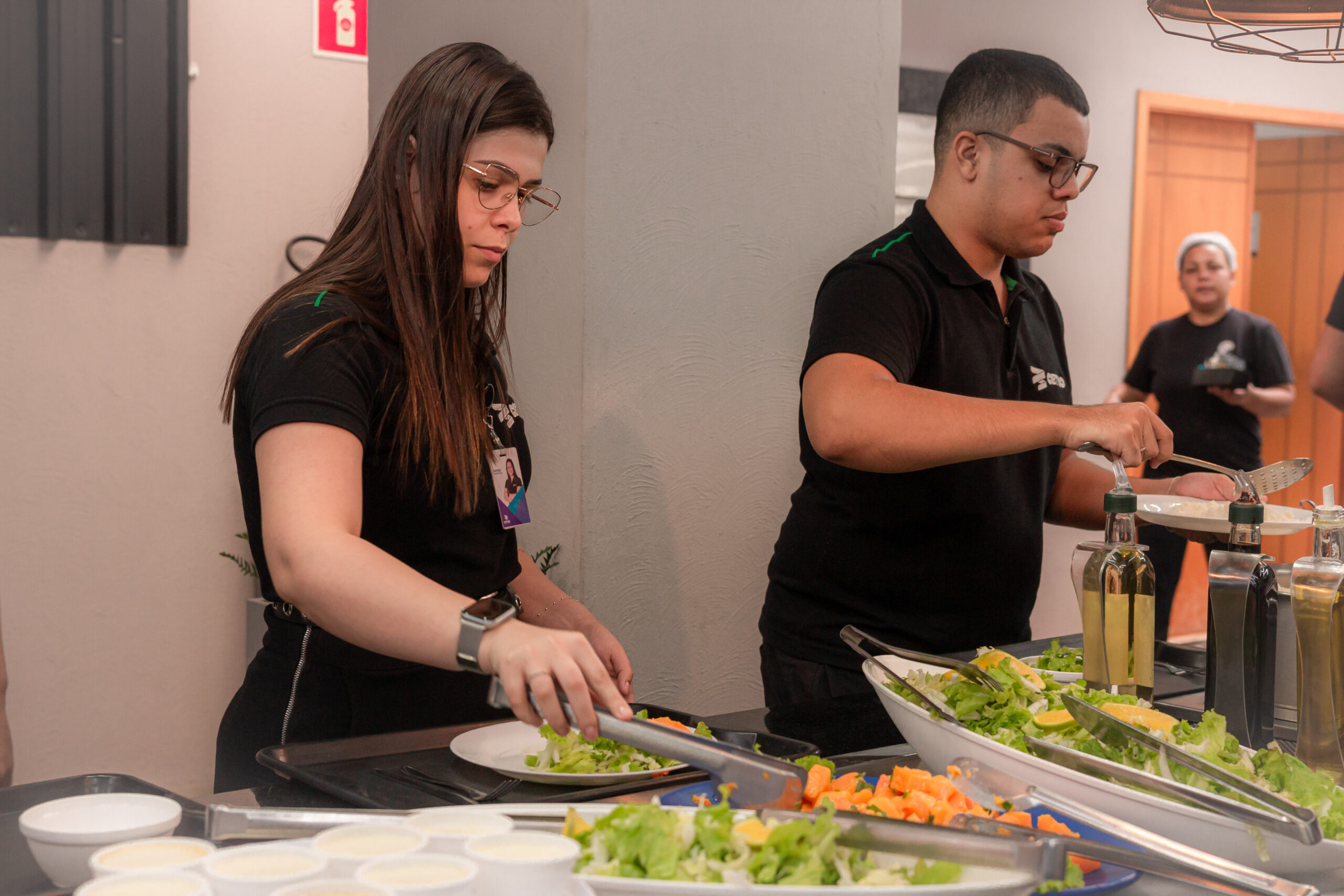 Fotografia do almoço temático do Janeiro Branco e da palestra sobre saúde mental.