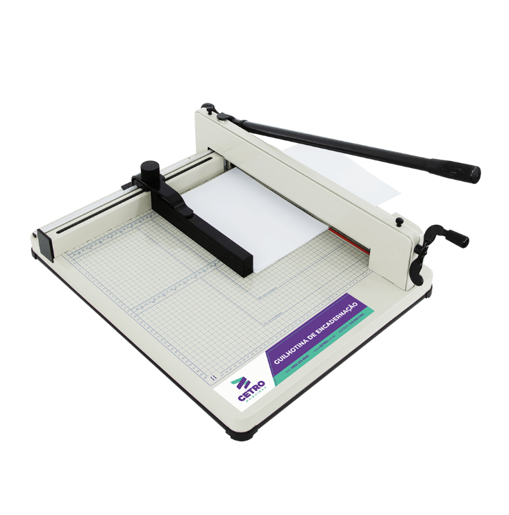 Fotografias da Plastificadora COLM 220 A4, da Fragmentadora de Papel COSM 10 SC e da Guilhotina Semi-industrial COGM 330, em promoção na Black Friday.