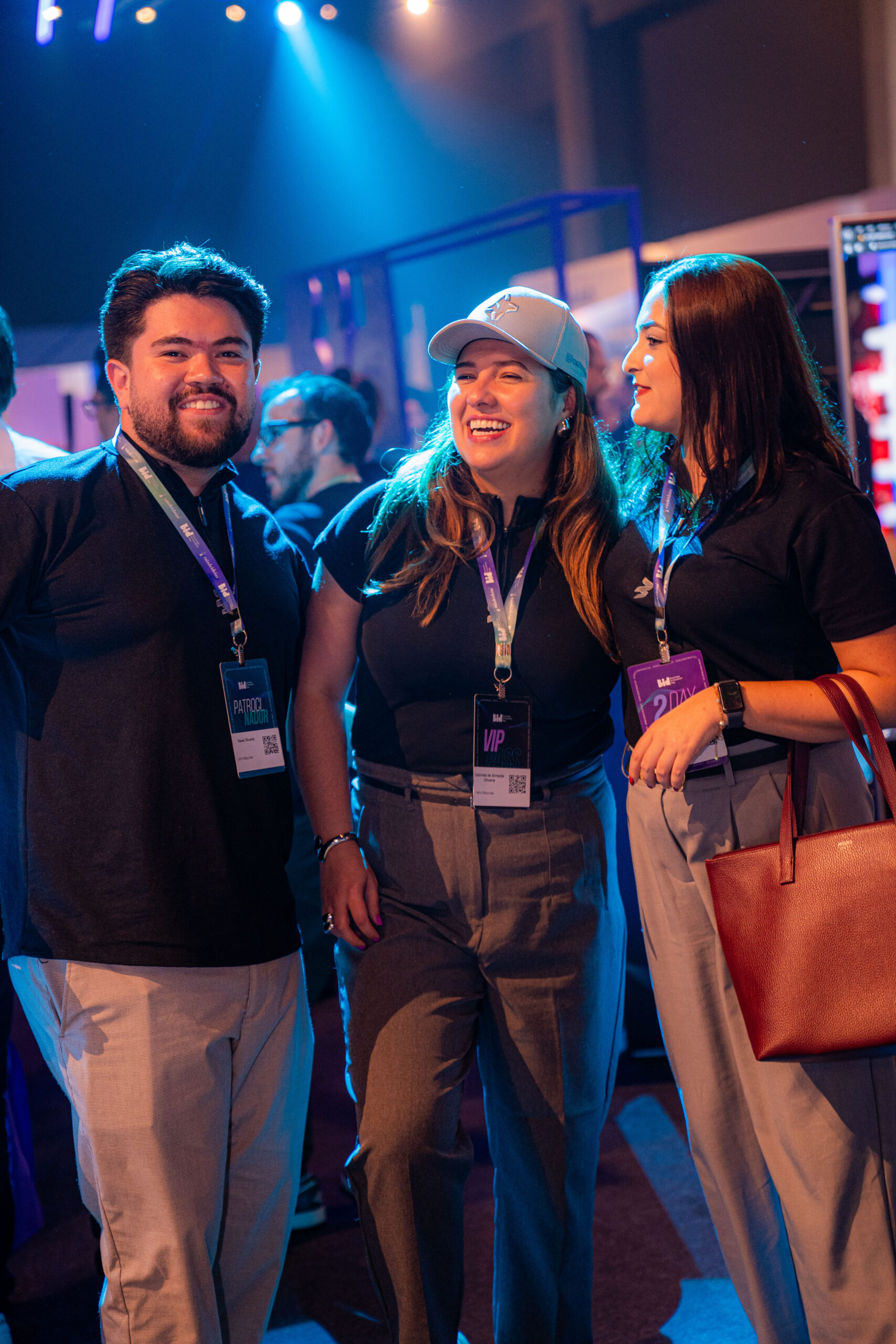 Fotografias dos colaboradores da Cetro que participaram do BID 2025 aproveitando o evento.
