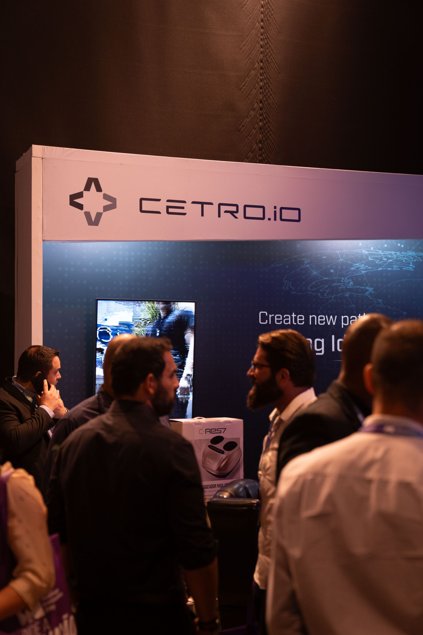 Fotografias dos colaboradores da Cetro que participaram do BID 2025 aproveitando o evento.