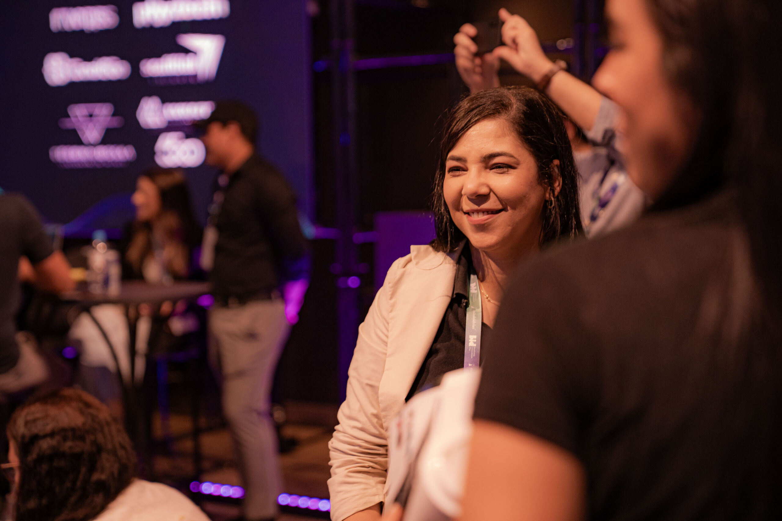 Fotografias dos colaboradores da Cetro que participaram do BID 2025 aproveitando o evento.