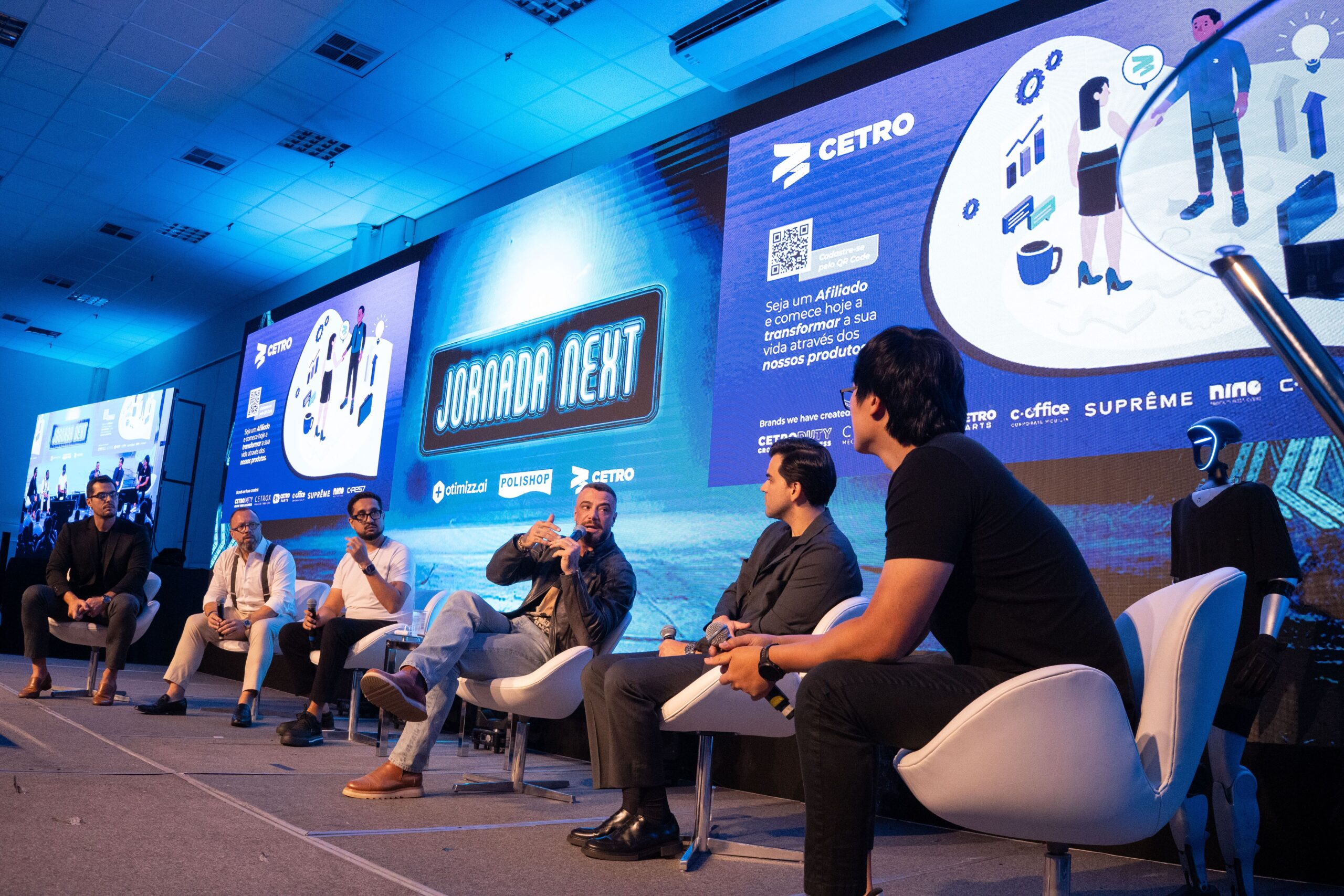 Fotografias das palestras e dos participantes do evento Jornada Next no lançamento do Programa de Afiliados Cetro.