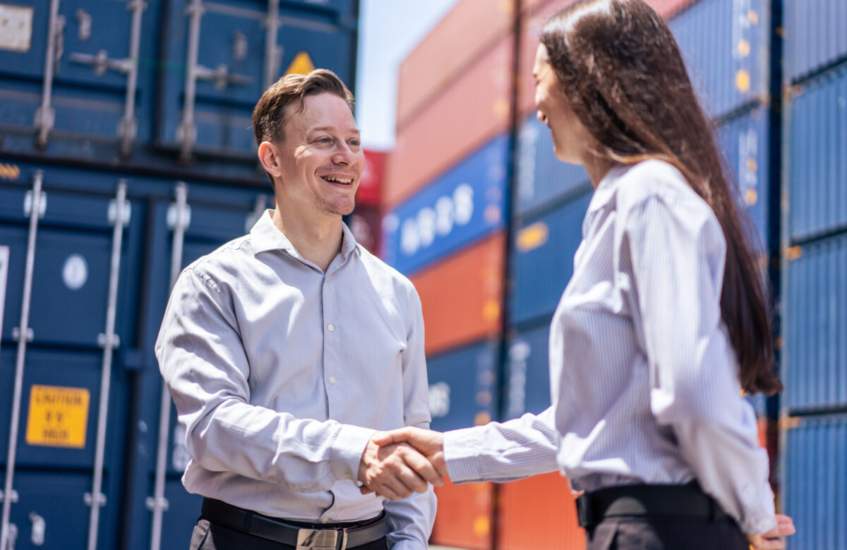 Como legalizar meus produtos importados?