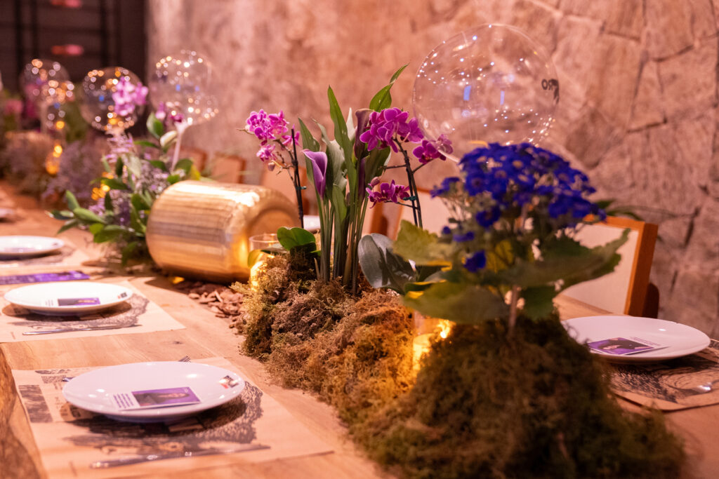 Registros fotográficos dos líderes durante o jantar do Leaders’ Connection 2025 da Cetro.