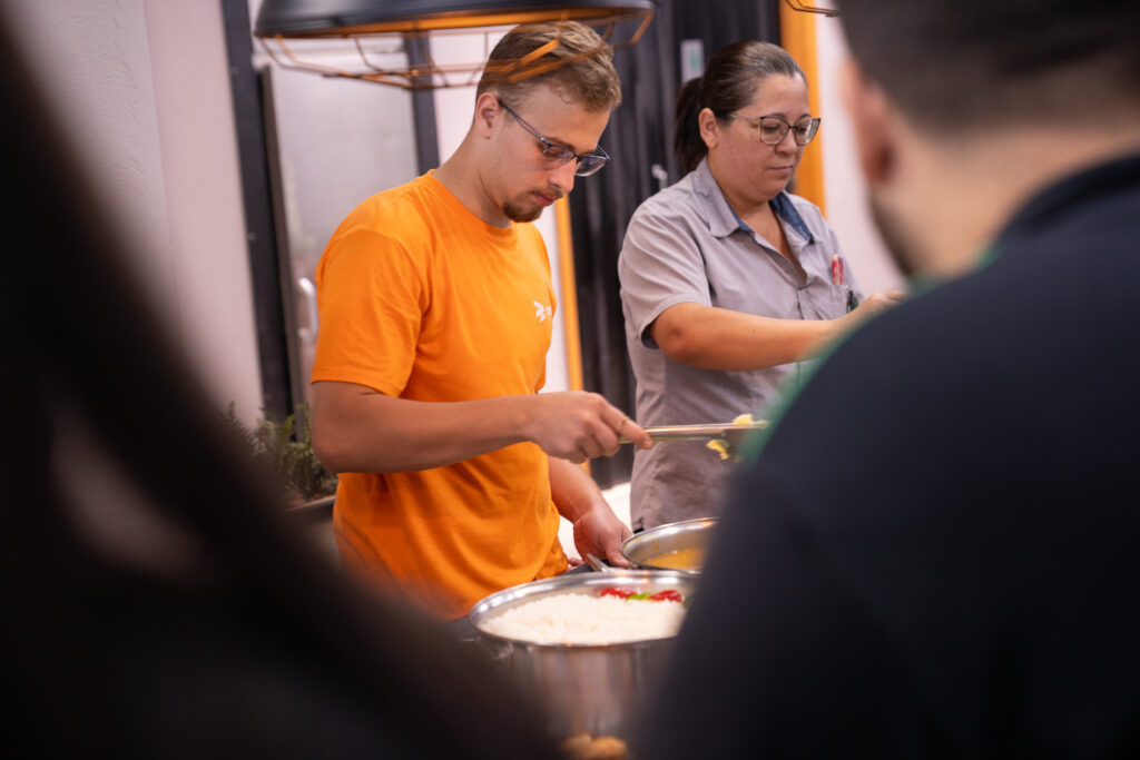 Fotografias dos colaboradores da Cetro no Almoço Italiano.