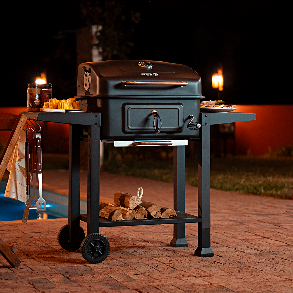 Fotografias da Churrasqueira Frank Grill a Carvão Texas Smokehouse da Cetro.