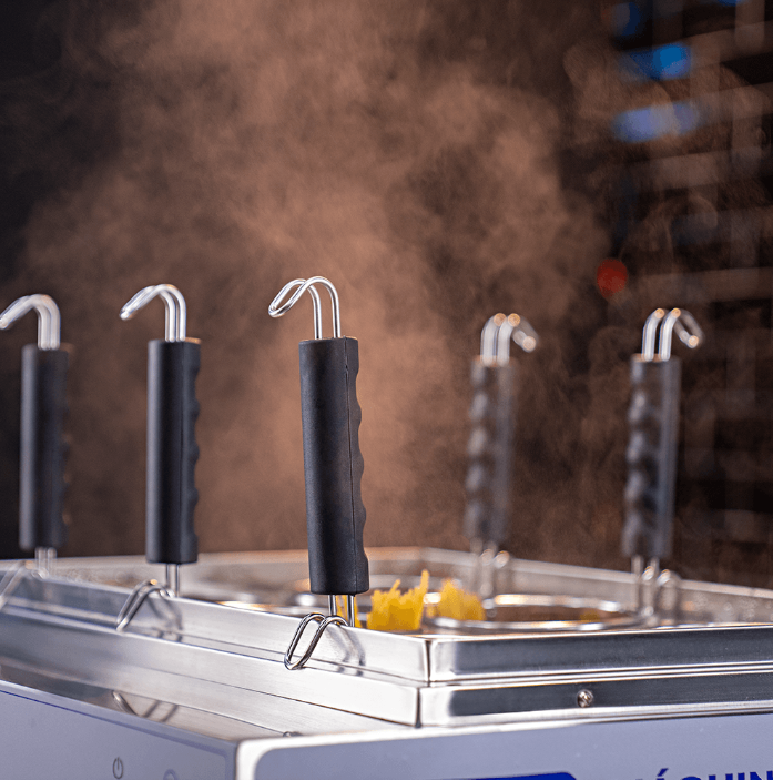 Fotografias da Máquina de Cozinhar Macarrão com 6 Cestos da Cetro.