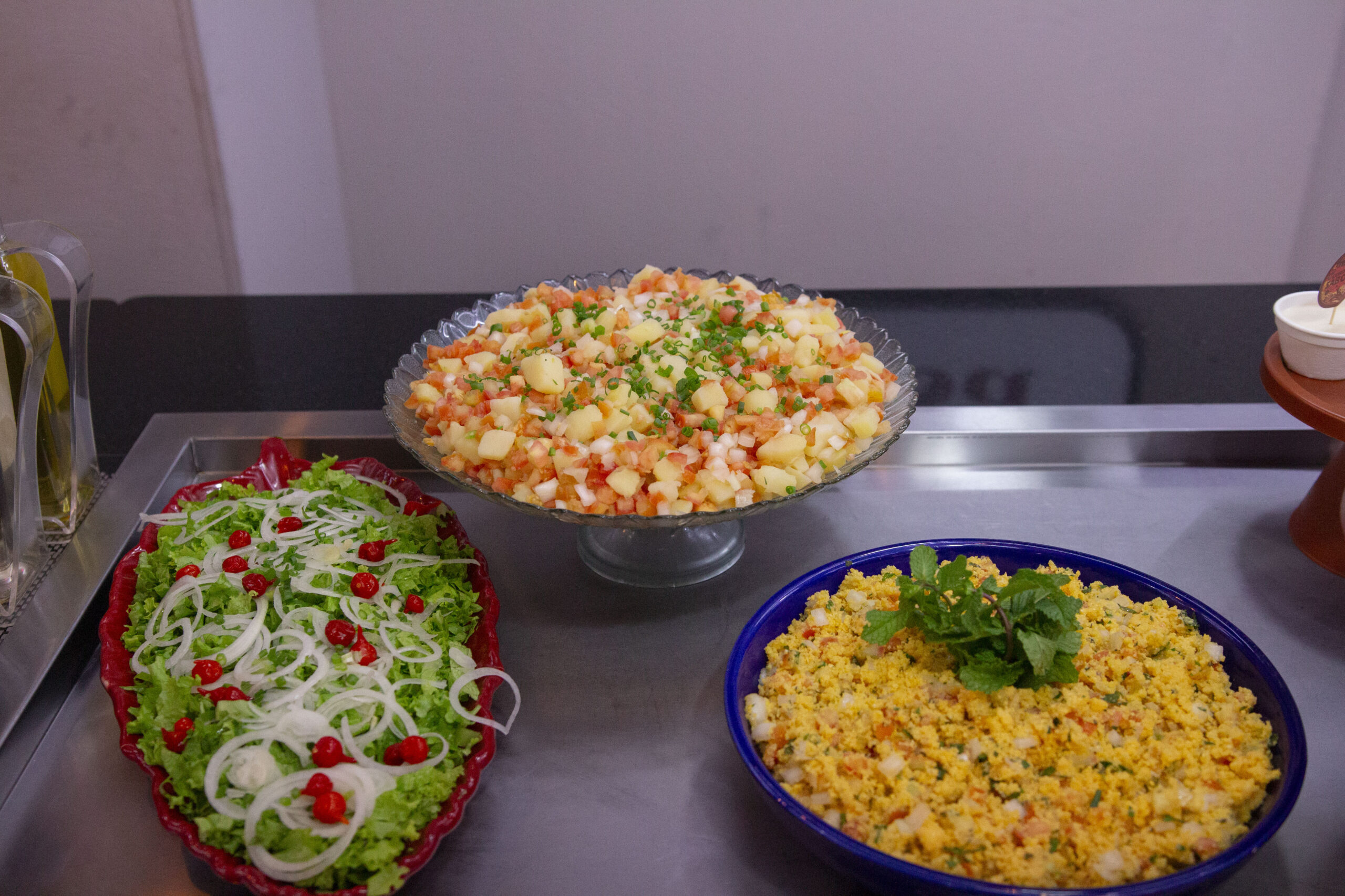 Fotografias dos pratos do almoço temático “Cordel de Sabores” no Restaurante Cetro.