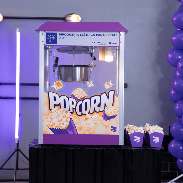 Fotografias da Pipoqueira, Máquina de Algodão Doce, Crepeira e Derretedeira da Cetro para eventos.