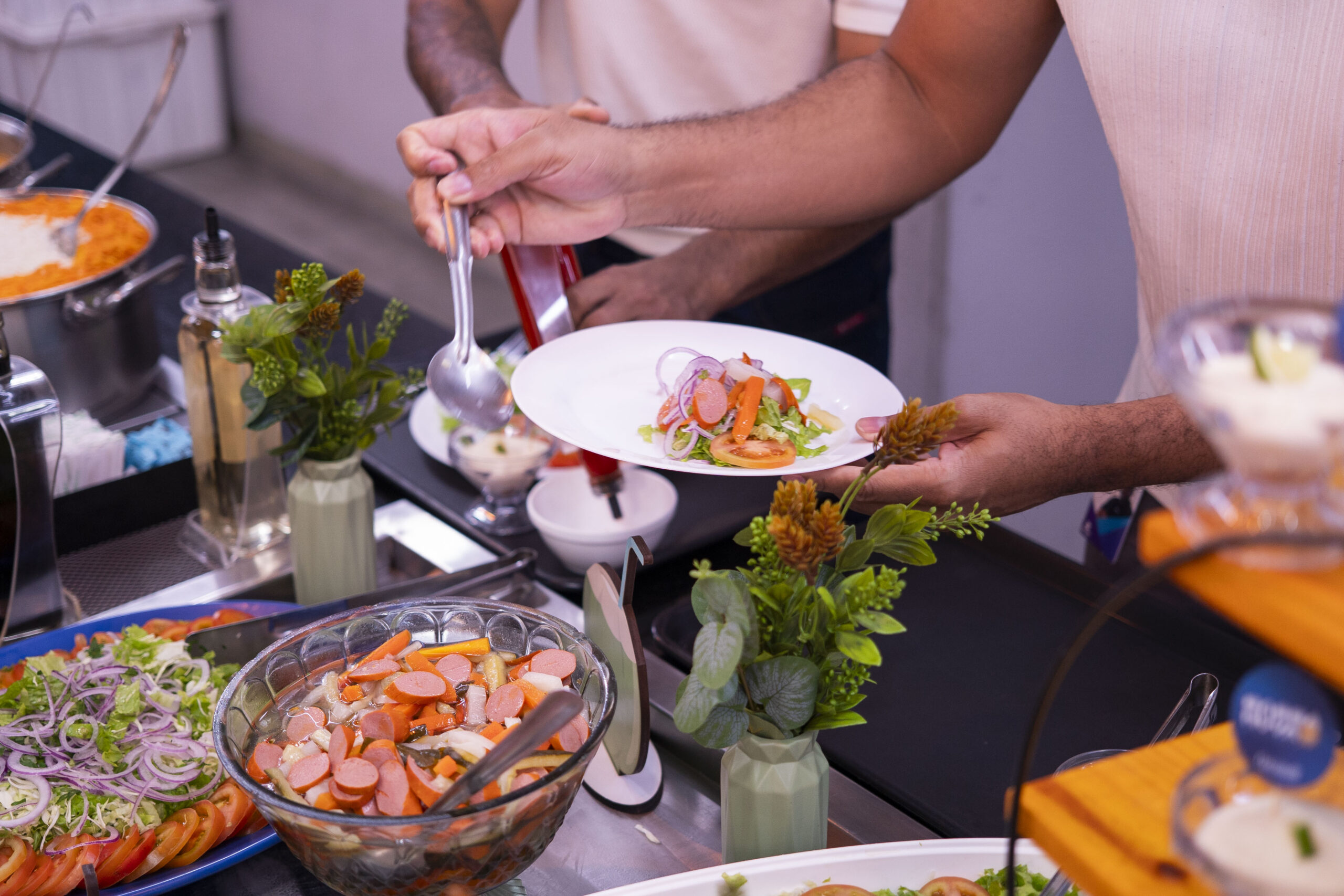 Pratos do almoço especial da Bossa Nova e dos colaboradores da Cetro no restaurante da Matriz.